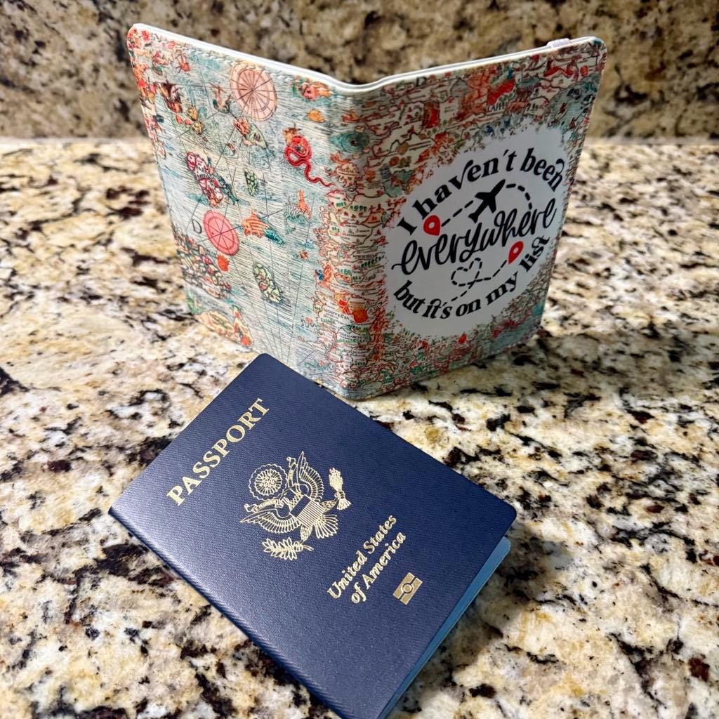 Everywhere - Passport Cover & Metal Luggage Tags (x2)